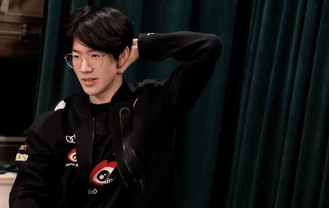 外媒更新排名全球战力榜：这次LPL直接霸榜前三