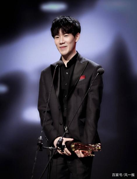 Alkarenn替换gr1ks，后者转入 Heroic 的替补席